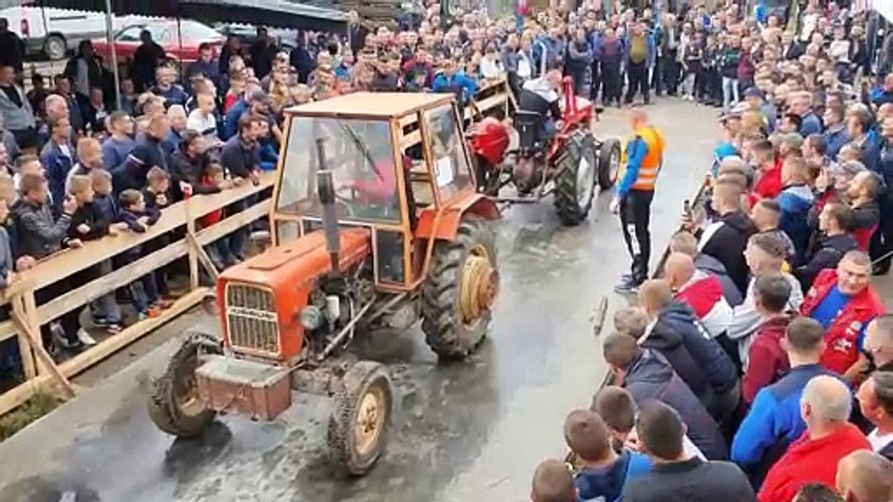 Ursus c335 vs Imt 533 de luxe