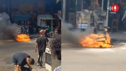 En video | Hombre prendió fuego a su propia moto para evitar que fuera inmovilizada en Medellín