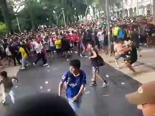 Espera por Speed en la plaza 24 de Septiembre terminó en pelea campal