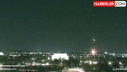 ABD'de uçak ile helikopterin çarpıştığı an kamerada