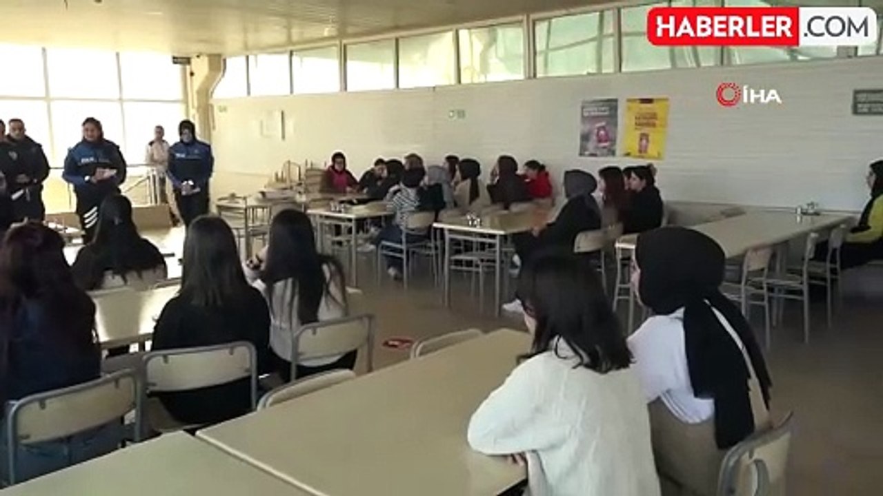 Polis, Tekstil Sektöründeki Çalışanları Bilgilendirdi