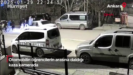 Otomobilin öğrencilerin arasına daldığı kaza kamerada!