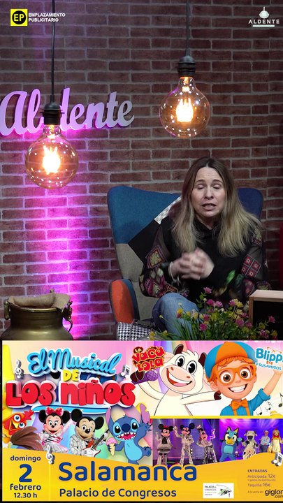 ANA ANUNCIANDO EL MUSICAL DE LOS NIÑOS EN EL PALACIO DE CONGRESOS DE SALAMANCA