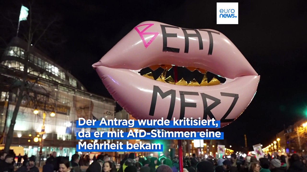 Hunderte protestieren in Berlin gegen verschärfte Migrationspolitik