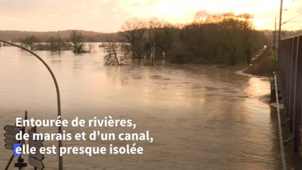 Inondations en Bretagne : Redon sous les eaux et isolée