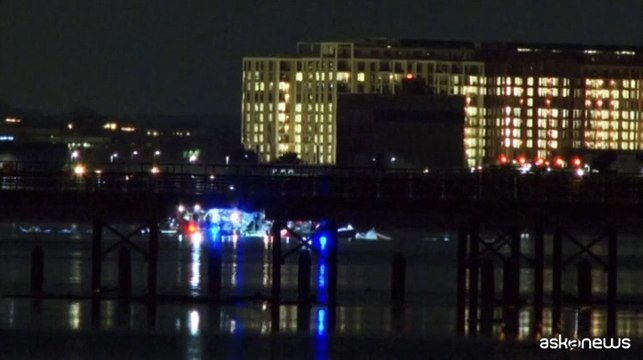 Washington, ricerche nel fiume dopo scontro fra aereo e elicottero