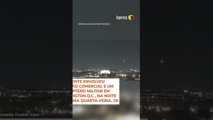Vídeo mostra colisão entre avião comercial e helicóptero militar nos EUA #shorts