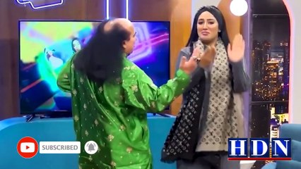Chahat Fateh Ali Khan responds to Mathira's harassment allegations with legal threat