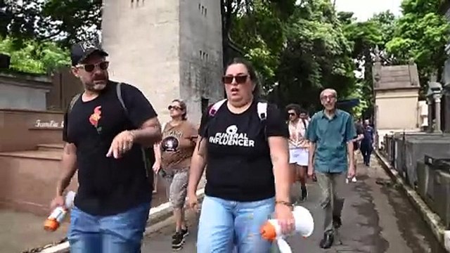 Em meio à euforia de ‘Ainda Estou Aqui’, túmulo de Eunice Paiva vira ponto turístico em SP