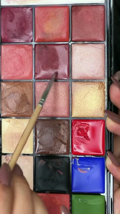 Eye makeup