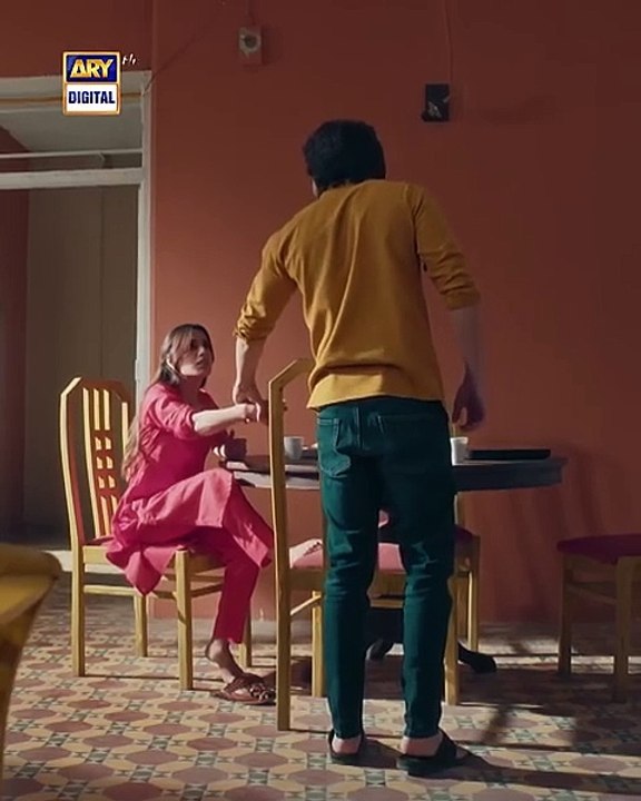 Funny scene Pakistani drama, anda banane ka naya tarikaFunny