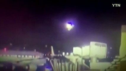 [영상] 워싱턴 여객기-헬기 충돌 후 추락...전원 사망 / YTN