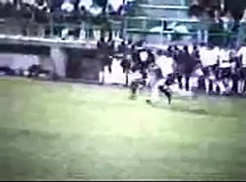 ASossor, FutboL FootbaLL, Sentral (Central) 2 Dudz Steppd Luzitano Klube (club) Ludlow (LədLou, LewdLew, LudLou) Hai SkuuL Sakkor Sassor (High School Soccer)