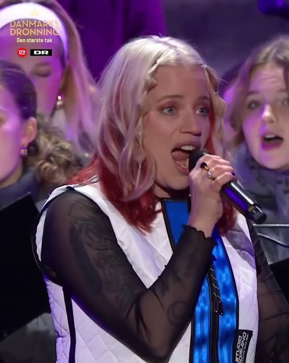 KLIP | Katinka Bjerregaard og DR Pigekoret - Du kom med alt det, der var dig | Danmarks dronning - den største tak | Kongens Nytorv - 12 Januar 2024 | DR & TV2
