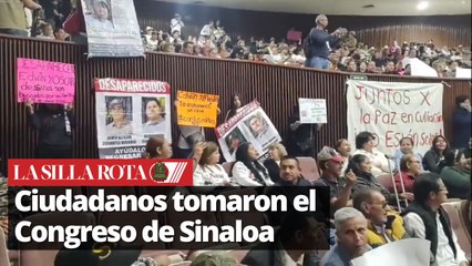 Ciudadanos vestidos de blanco tomaron el Congreso de Sinaloa