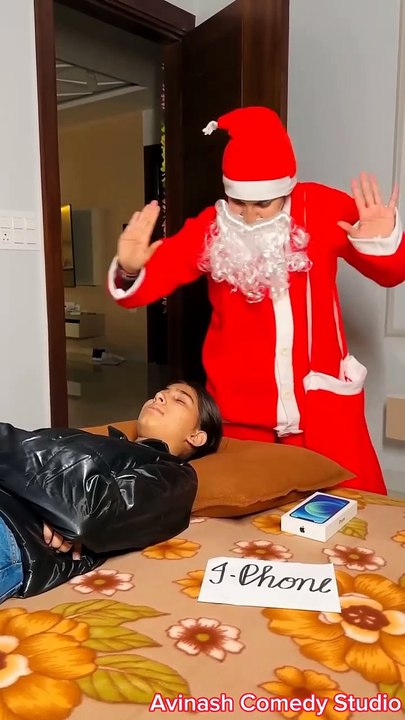 Santa की बीबी का नबर