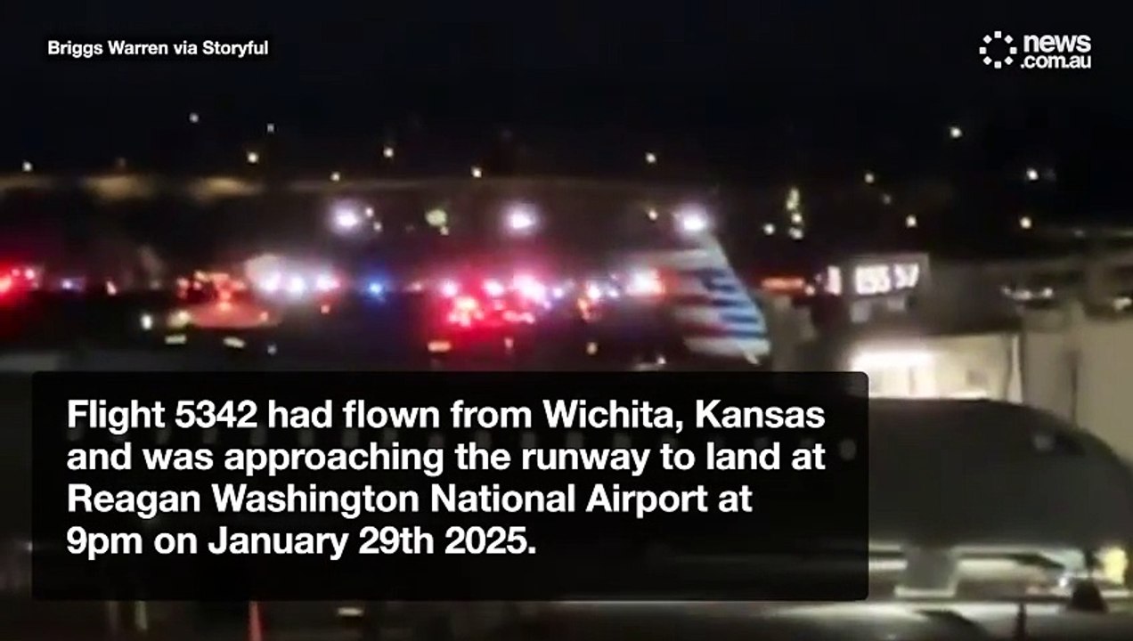 Helicopter crashes into American Airlines plane 2025 news