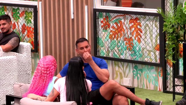 Yina Calderón SORPRENDIDA porque Melissa es un personaje en La casa de los famosos Colombia