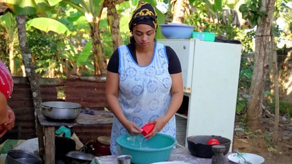 SUEGRA SE BURLA DE LA ESPOSA DE SU HIJO  NO LA QUIERE CON EL