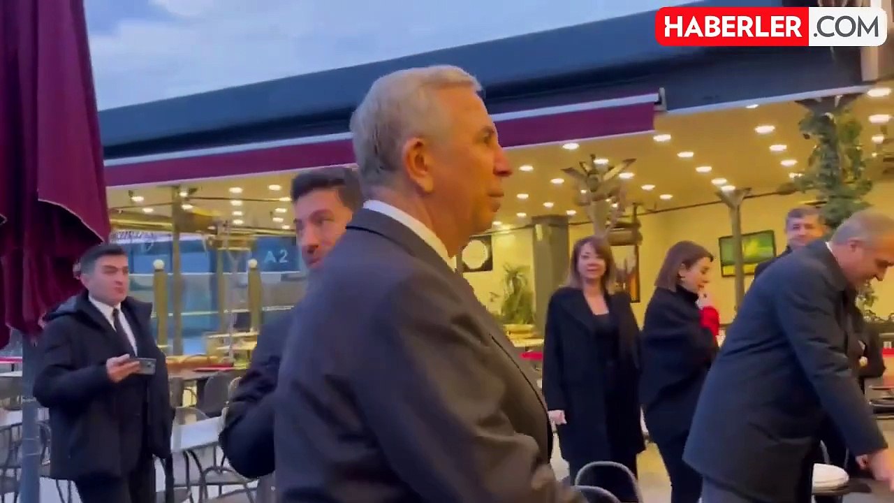 Mansur Yavaş, İmamoğlu'na destek için Çağlayan Adliyesi'ne geldi