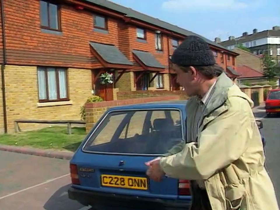 Harry Enfield and Chums S01E01