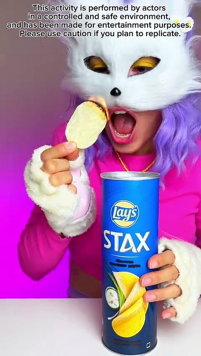 Cats + Chips = Pure Magic! 😃 #123go