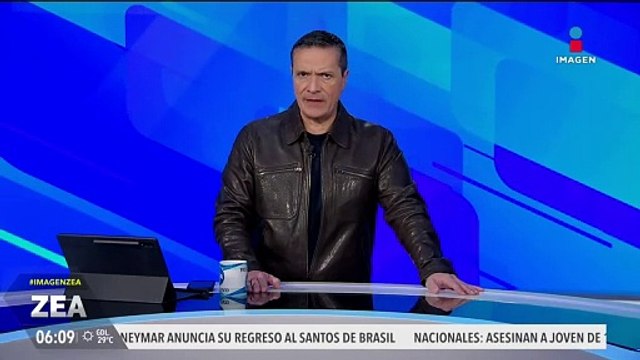 Automóvil circulaba a exceso de velocidad, impactándose en un poste en la CDMX