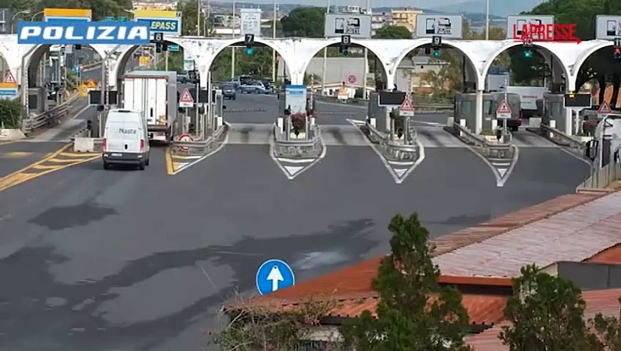 Tir contromano in autostrada: voleva fuggire dal posto di blocco
