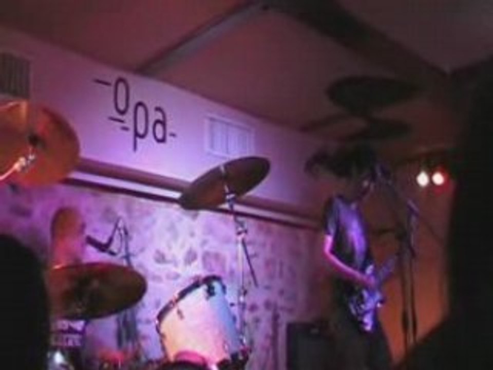 Twinsisters-geometric nightmare