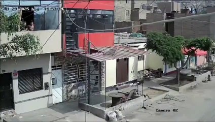 Graban atentado contra hombre en Perú