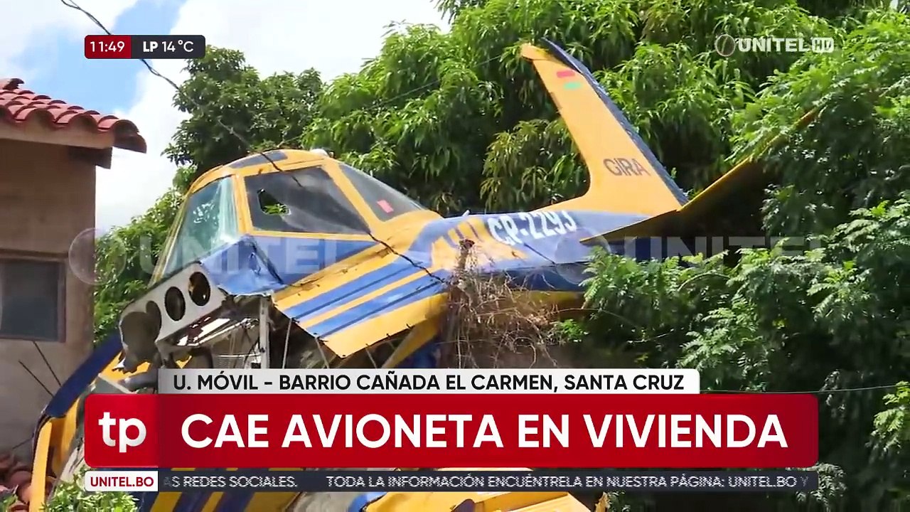 Cae avioneta en una casa por la zona de San Aurelio en Santa Cruz de la Sierra