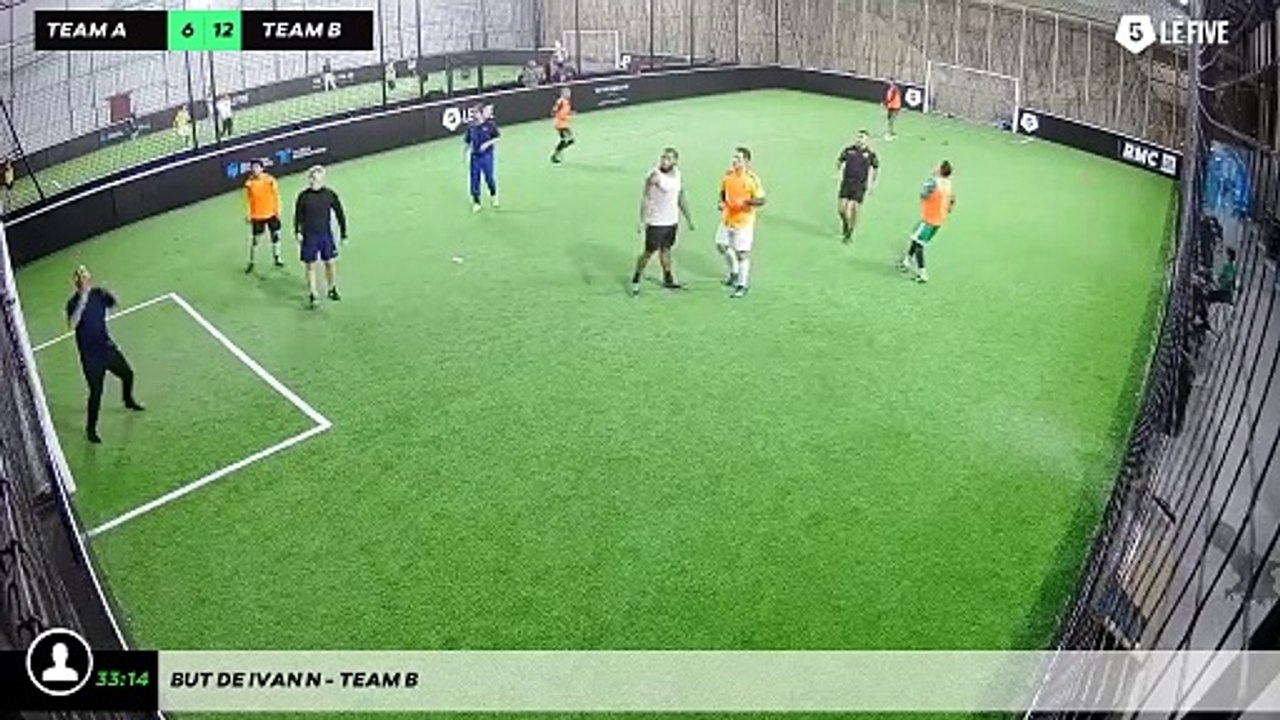 But de Ivan N - Team B