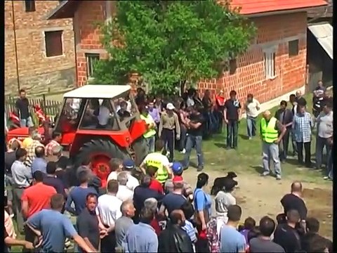 zetor 6911 (65 HP) vs ford 5000 (69 HP) Taktorijada Srpska Petrinja