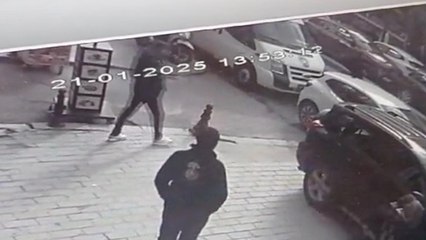 İş yeri çalışanlarıyla valeler arasında silahlı araç parkı kavgası; güpegündüz ateş açtılar
