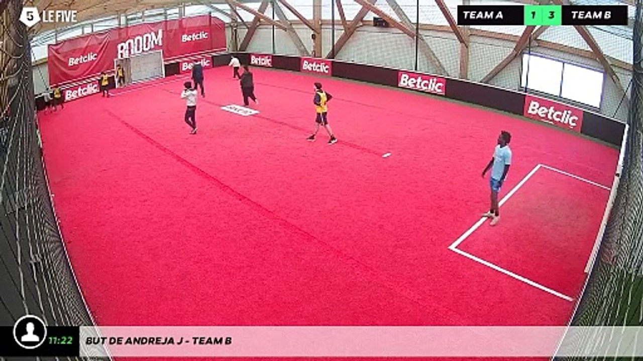 But de Andreja J - Team B