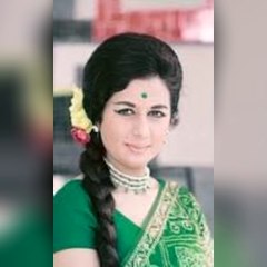 Yun hi apne apne safar mein gum..