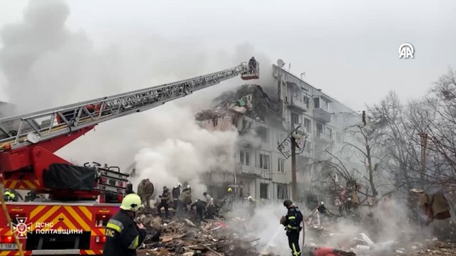 Ukrayna Devlet Başkanı Zelenskiy, Rusya'nın hava saldırılarında 6 kişinin öldü