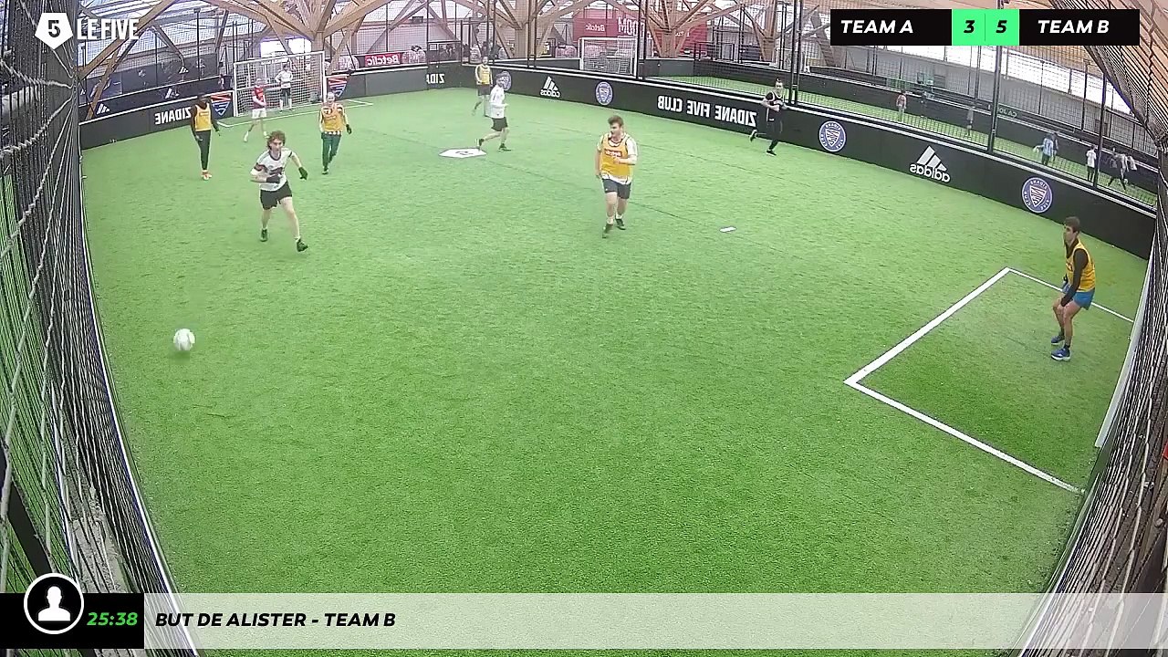 But de Alister - Team B