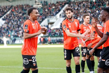 Ligue 2 : Lorient creuse l'écart en battant le Red Star