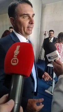 Direto de Brasília: Flávio Bolsonaro volta a defender anistia para condenados do 8 de janeiro