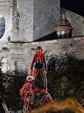 Muixeranga en la manifestación que exige la dimisión de Mazón tres meses después de la DANA