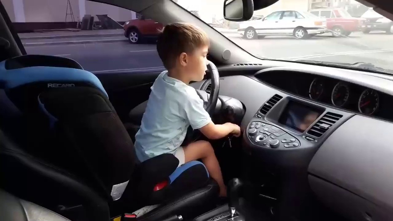 Квест РЕБЕНОК САМ ЕДЕТ НА МАШИНЕ ЗА СЛАДОСТЯМИ THE CHILD CARS FOR THE AUTO(720P_HD)