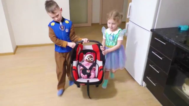 Bad Baby Вредная КУКЛА Беби Бон уехала на МАШИНЕ ВРЕДНЫЕ ДЕТКИ Малыш плачет Baby Born crying(HD)