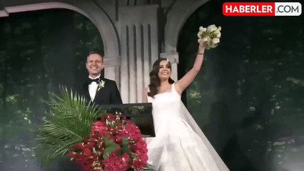 Şarkıcı Merve Özbey'in iş insanı eşi ile emniyet müdürü gözaltında