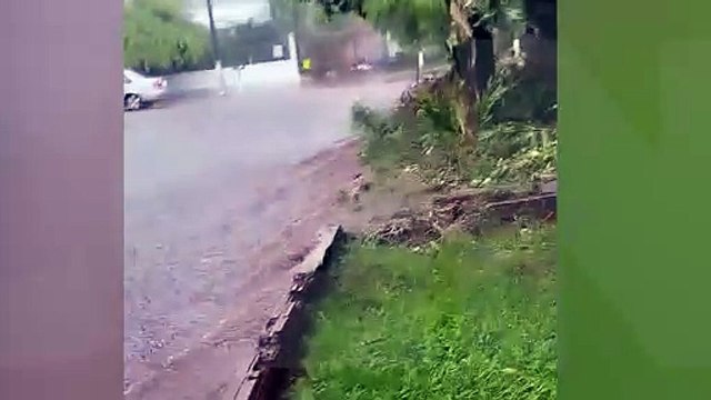 Cascavel debaixo d'água: chuvas causam alagamentos e transtornos à população