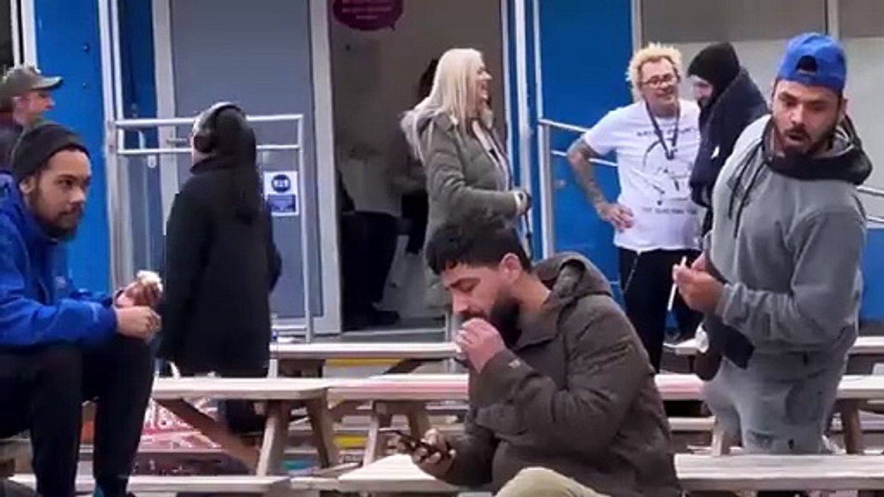 Long_straw_prank___I_drink_this_guy_juice___joker_pranks_2_latest(360p)