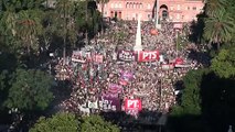 Protestos contra avanço de Milei sobre políticas de diversidade