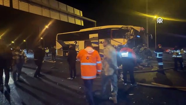 Gaziantep'te zincirleme trafik kazası: Ölü ve yaralılar var