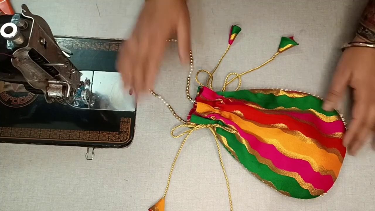 सिर्फ 5 मिनट में बनाए potli bag| Bag Making at Home/ handbag cutting and stitching/DIY potli bag
