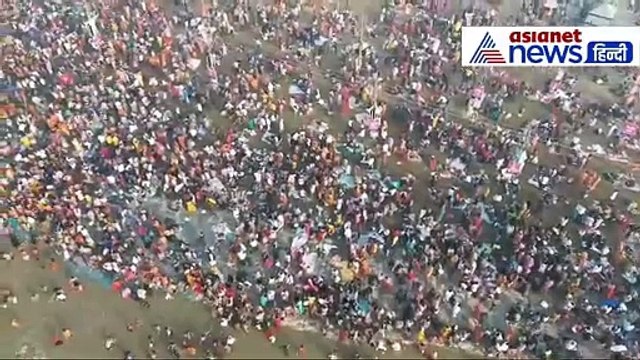 Mahakumbh 2025: त्रिवेणी संगम में श्रद्धालुओं ने लगाई आस्था की डुबकी, Drone से दिखा ऐसा विहंगम नजारा